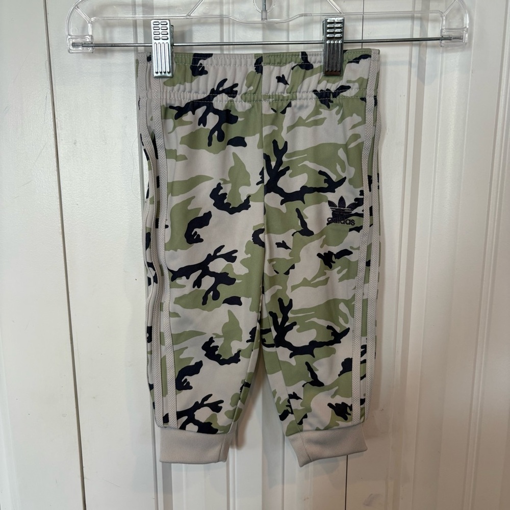 Adidas Camo‎ Pants Size 9-12 Months